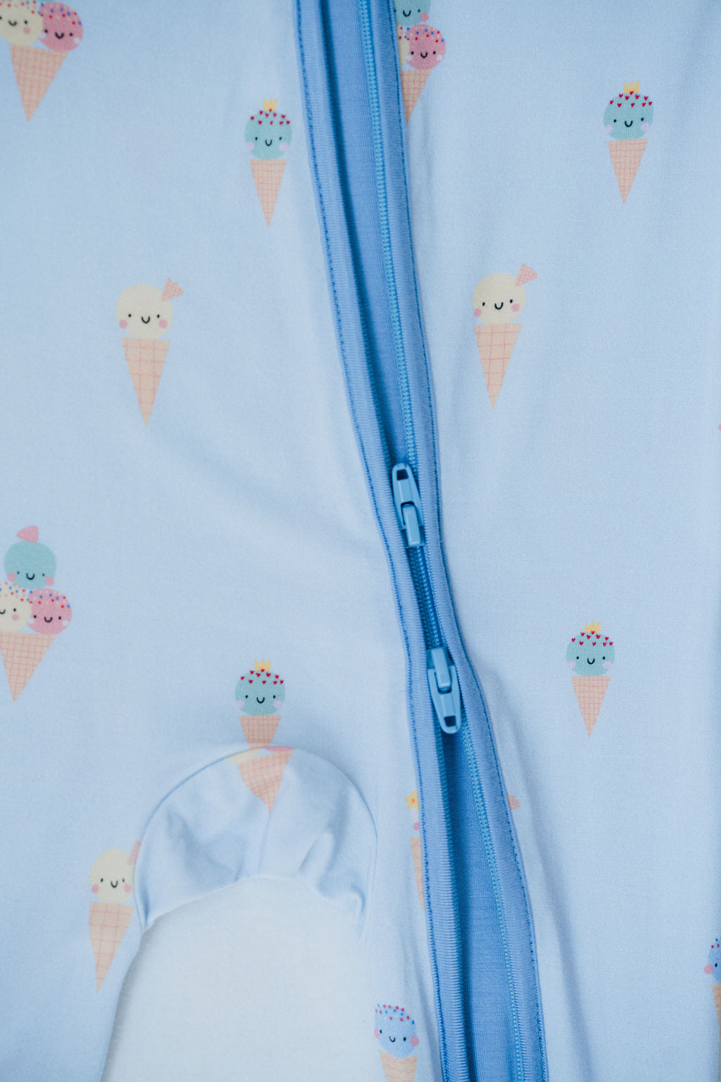 Pyjamas med dubbeldragkedja
