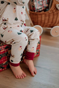 Barnpyjamas i bambu - Julmönster